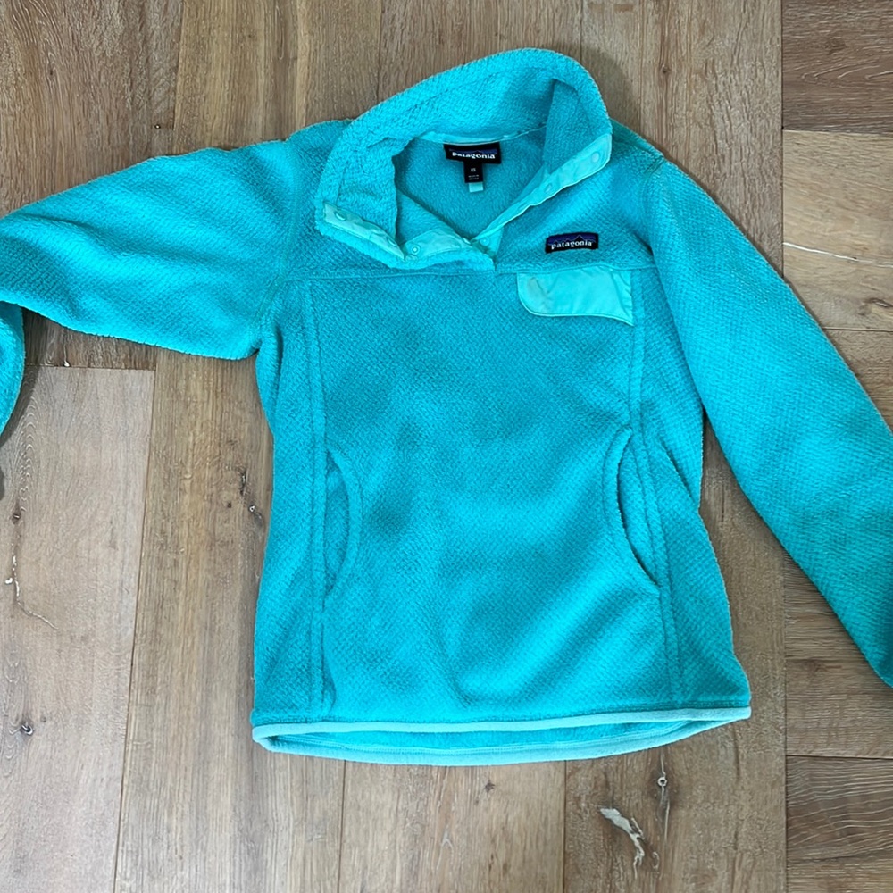 Patagonia Women's Re-Tool Snap-T® Fleece Pullover in XS color:aqua